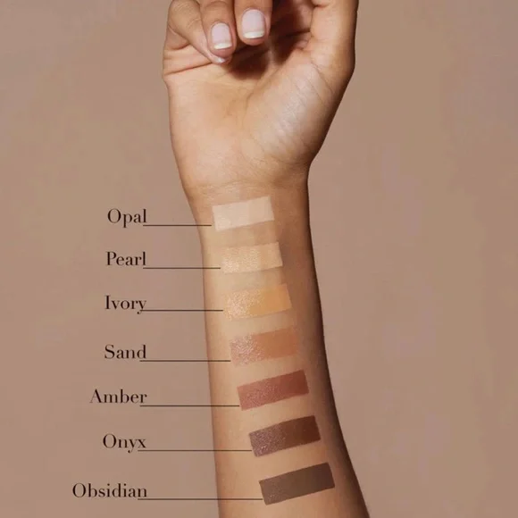 Colour Shield Luminizing body enhancer - Alleven Beauty - Picture 2 of 7